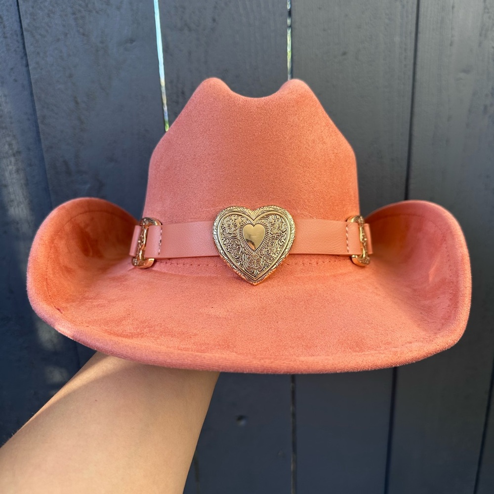 Elegant Heart-Accent Women's Hat in Peach